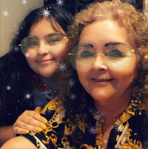 Meet your Posher, Petra